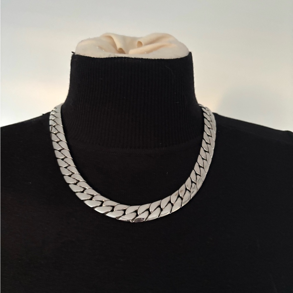 Silver tone unisex chain